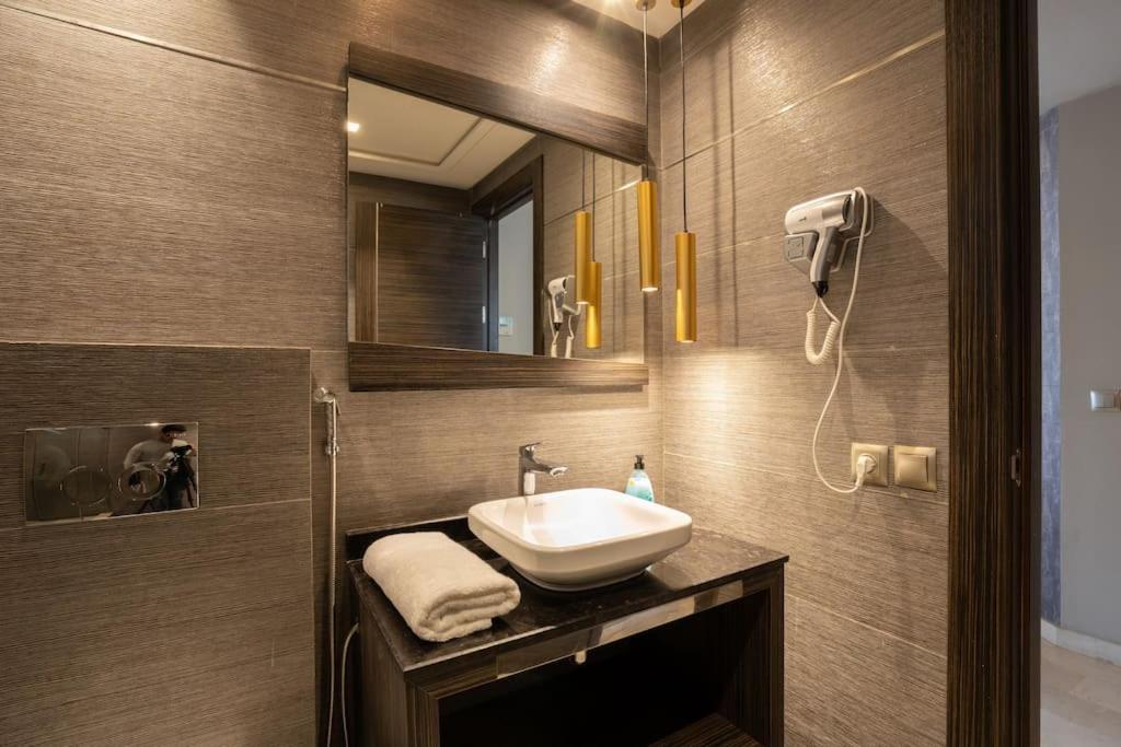 #56 Maarif Racine Urban Massira Near Twin Center Apartamento Casablanca Exterior foto